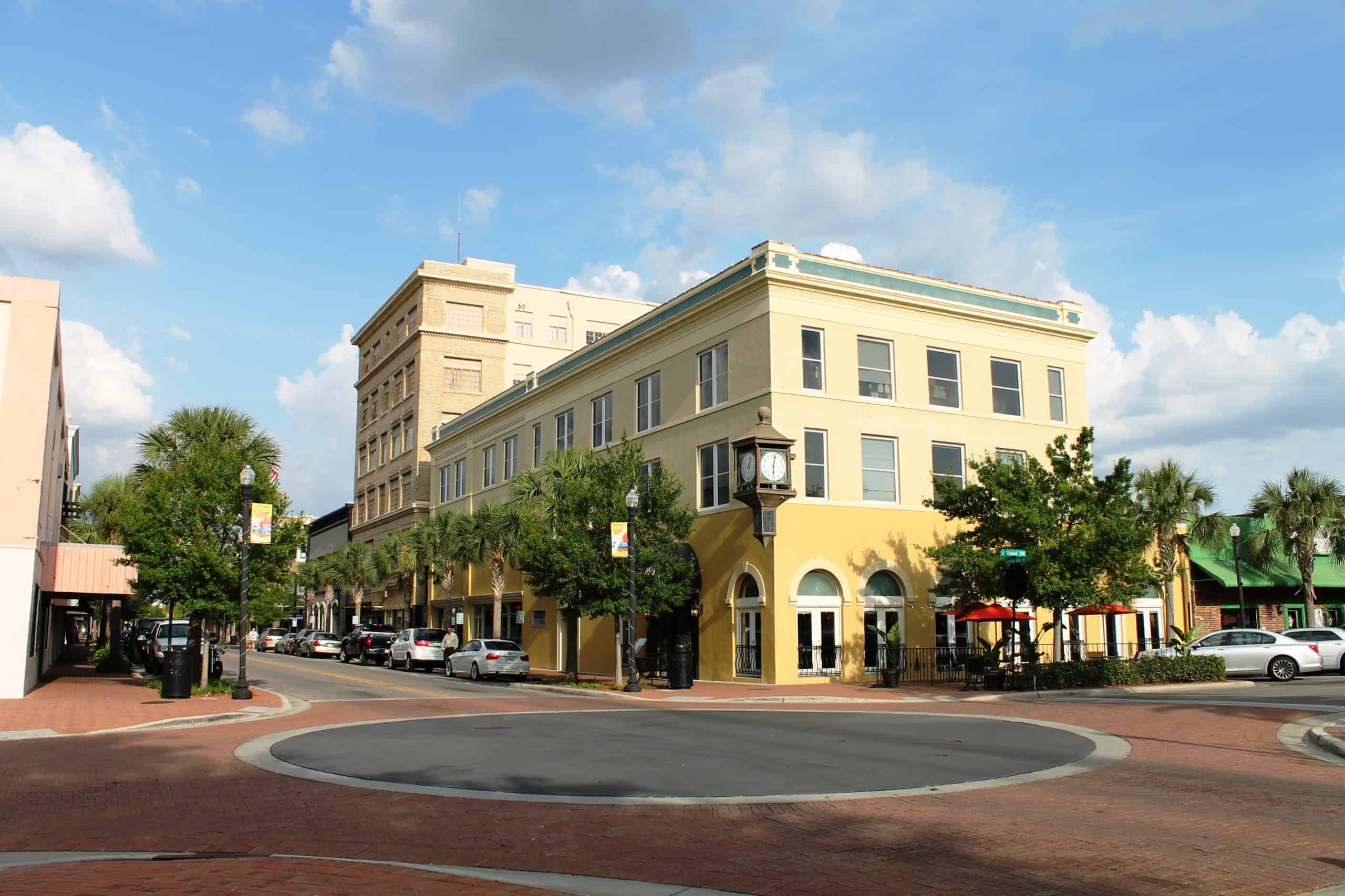 Downtown Winter Haven Florida scaled