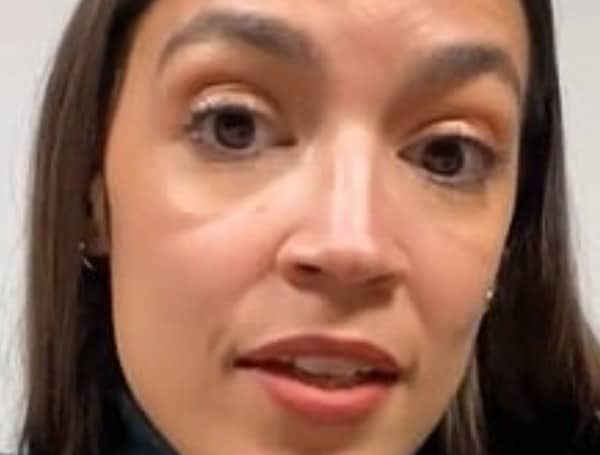 AOC CORTEZ