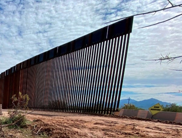 Border Wall Crisis Illegal