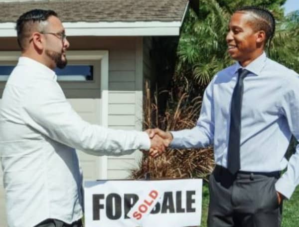 real estate sales moving into new home