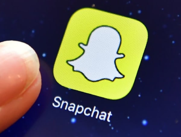 Snapchat App On Mobile (File)
