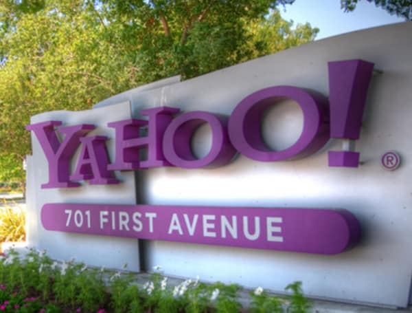 Yahoo Closes Chinese Operations