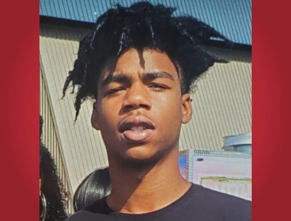 Pasco Sheriff’s deputies are currently searching for Derrian Jones, a missing-runaway 17-year-old.