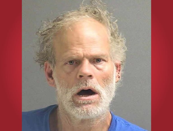 A Florida man who sent two girls running for help after they said he followed them outside a DeLand-area gas station has been arrested on stalking charges.