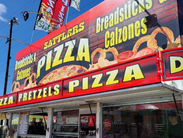 Sattlers Pizza At Florida Strawberry Festival