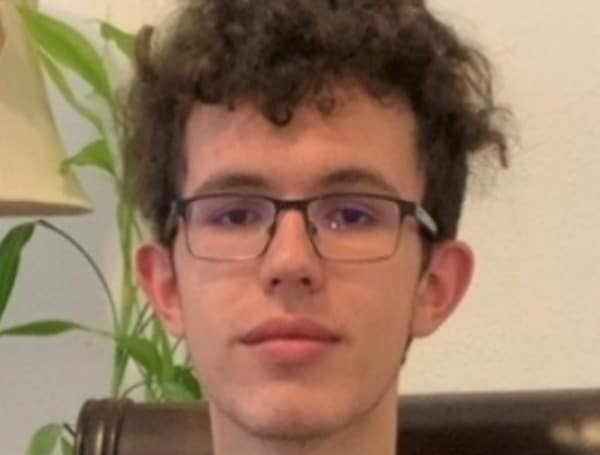 The Hillsborough County Sheriff's Office is requesting the public's assistance in locating a missing juvenile from Lutz. On March 1, 2022, at approximately 11 a.m., Austin Edmonds, 17, left his home in the 18000 block of Canary Lane and has not returned. Edmonds left after making comments to harm himself.