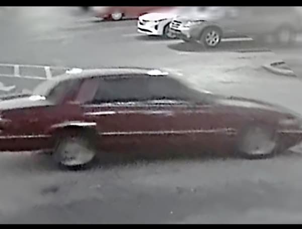 Hillsborough County Sheriff's Office detectives have identified the vehicle connected to the suspects who robbed a Save a Lot and then shot at deputies.
