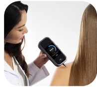 7878429 physician with dermasensor devi 195x176 1