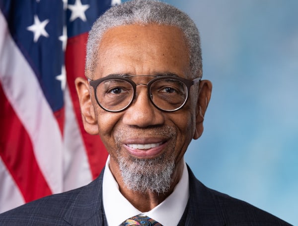 Democratic Illinois Rep. Bobby Rush, who has a documented history of funneling campaign dollars to family members, has paid roughly $56,000 from his principal campaign committee to his wife and ex-convict son since 2019, Federal Election Commission (FEC) records show.