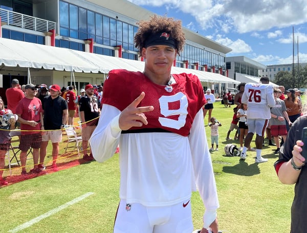 TAMPA, Fla. - The Tampa Bay Buccaneers are counting on 2nd year outside linebacker Joe Tryon-Shoyinka to make a bigger impact than what he did as a rookie; Tryon-Shoyinka is putting even more pressure on himself than his coaches.