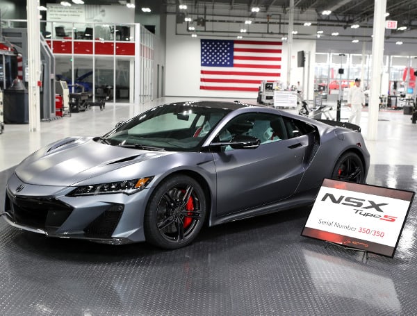 The final Acura NSX Type S was completed today at the Performance Manufacturing Center (PMC) in Marysville, Ohio. Finished in Gotham Gray matte paint, the final second-generation NSX, badged #350 of 350, marks the end of the hybrid-electric supercar’s storied run, which began in 2016.
