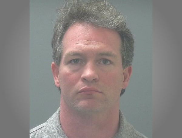 A 42-year-old Florida man has been arrested for sending images of child sexual abuse over the internet.
