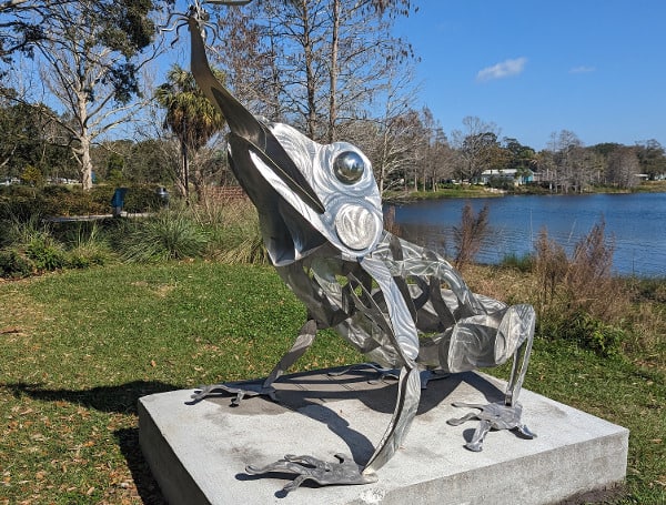 Clearwater residents and visitors can now enjoy five stunning new public art pieces located along the trail of Crest Lake Park, created by Live Steel Studio artist Don Gialanella with assistance from Aleisha Prather.