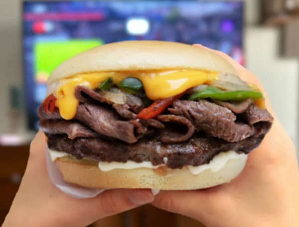 CARL’S JR.® AND HARDEE’S® INTRODUCE NEW PHILLY CHEESESTEAK MENU PLATFORM The two brands are bringing all-new menu items to fans to indulge for breakfast, lunch and dinner