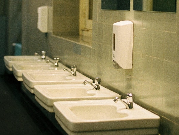 Public Bathroom (File)