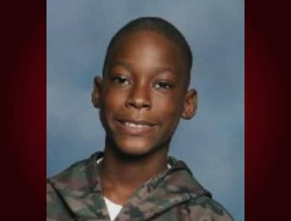 PASCO COUNTY, Fla. - Pasco Sheriff's deputies are currently searching for Arthur Seay Jr., a missing/endangered 9-year-old.