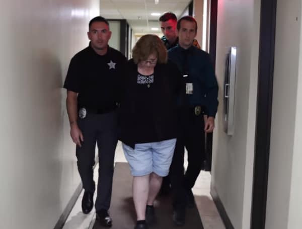 Florida Woman Who Fatally Shot Neighbor Granted $154,000 Bond 3 A judge granted a $154,000 bond Friday for a Florida woman charged with fatally shooting a Black neighbor through her front door.