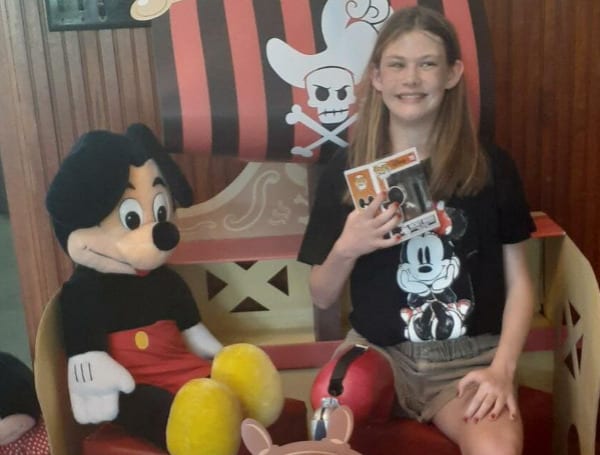 An Ohio girl, Lacey McCarter, was recently granted a dream from the Sunshine Foundation for a family trip to Central Florida’s Theme Parks.
