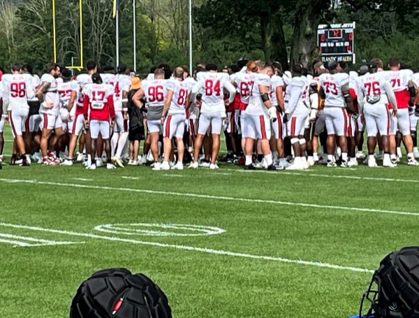 Bucs players had close to ten separate fights with Jets players during their one-day-only joint practice in Florham Park, New Jersey. At one point, Bucs wide receiver Mike Evans was ready to take on the entire Jets sideline.