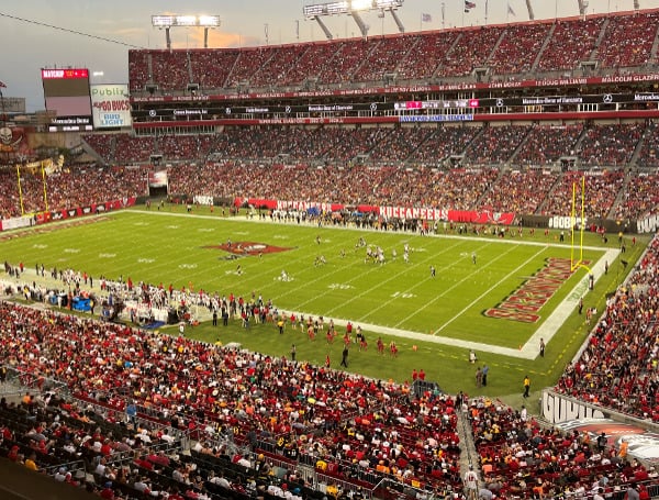 Pittsburgh Steelers At Tampa Bay Buccaneers