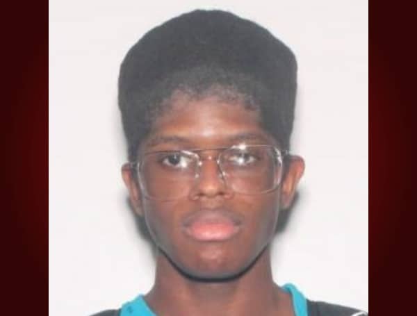 WESLEY CHAPEL, Fla - Pasco Sheriff’s deputies are currently searching for De’Voy Edwards, a missing 20-year-old.