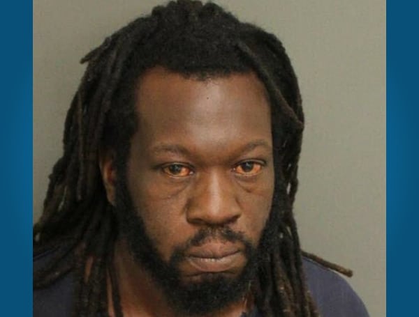 A Florida man has been charged in the beating death of his girlfriend after police found him giving CPR to the woman at a street intersection.
