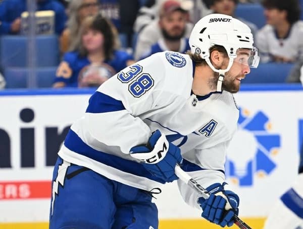 TAMPA – A three-game road trip in which the Lightning managed only a single point and scored just eight goals would, on the surface, seem unsuccessful. While an 0-2-1 swing through Detroit, Ottawa and Buffalo was not ideal, there were plenty of positive developments.