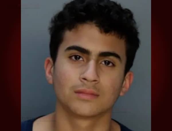 Derek Rosa, a 13-year-old teenager from Hialeah, Florida, who stabbed his mother multiple times while she slept next to his newborn half-sister, is now facing charges as an adult.