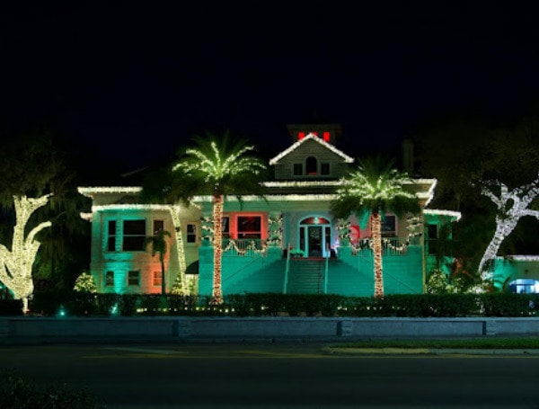 SOUTH TAMPA - For over a decade, Jared Dorsey has masterminded many of South Tampa's dazzling holiday landscapes. It's a fulfilled dream for him that began at the age of seven.