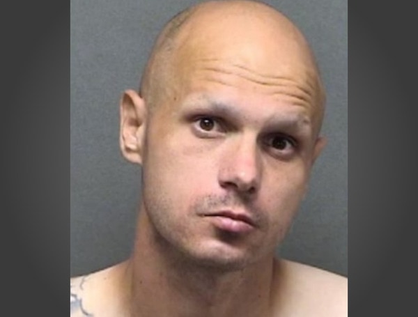 After reportedly killing and beheading a 65-year-old man and his dog and then confessing to the crime, a 35-year-old Texas man was taken into custody on murder and other counts.
