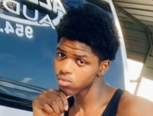 PASCO COUNTY, Fla - Pasco Sheriff's deputies are currently searching for Decoven Pye Jr., a missing/endangered 16-year-old.