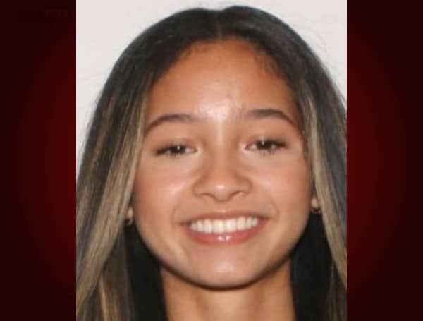 LAND O' LAKES, Fla. - Pasco Sheriff’s deputies are currently searching for Grace Giraldo, a missing/runaway 15-year-old.