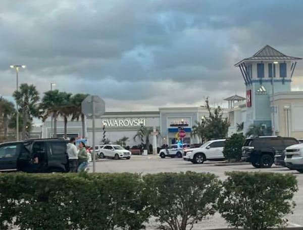 Tampa Premium Outlet Mall (MB)